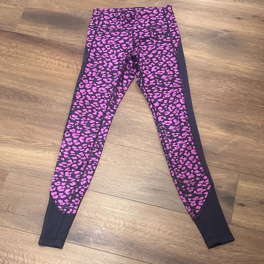 Lululemon Pink and Black Leopard Print Leggings (4)